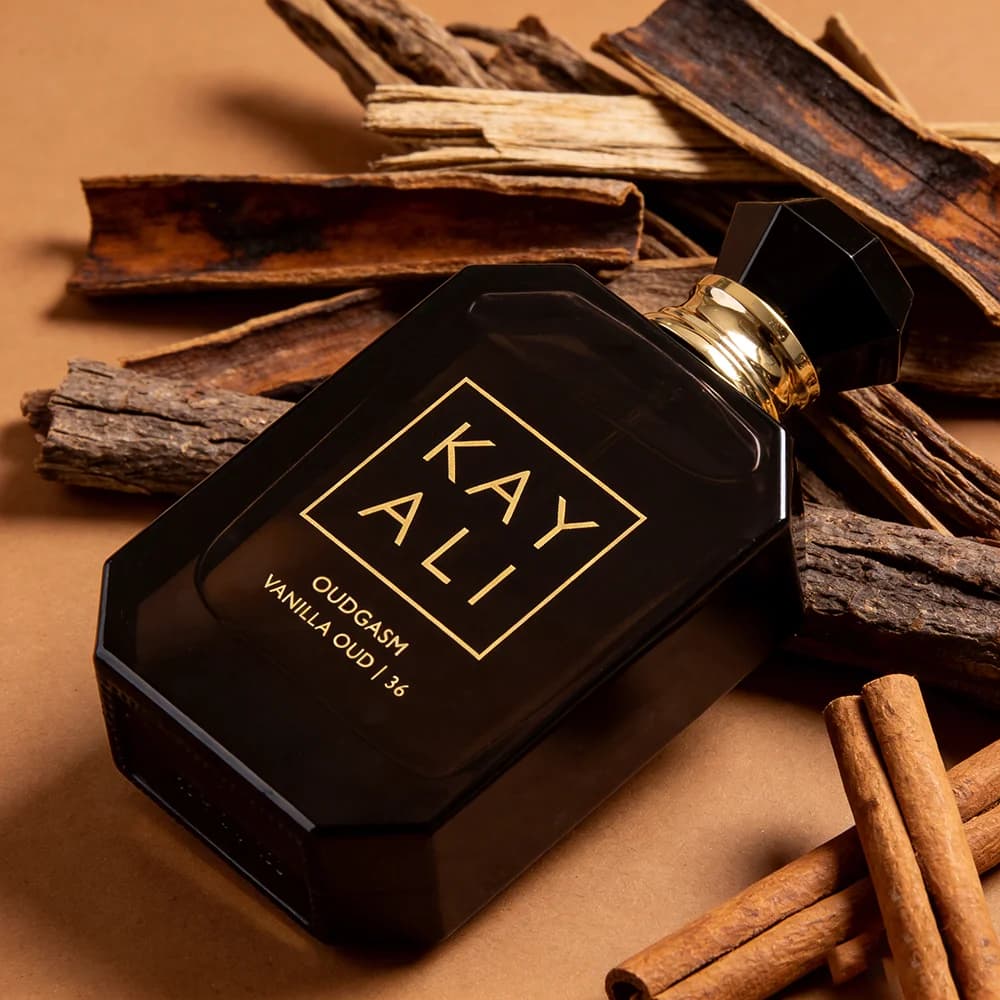 KAYALI OUDGASM VANILLA OUD 36 EDP 100ml/3.4oz Fragranza Unisex da Viaggio, Ricca di Oud e Vaniglia, Lunga Durata, Regalo Quotidiano per Lei e Lui