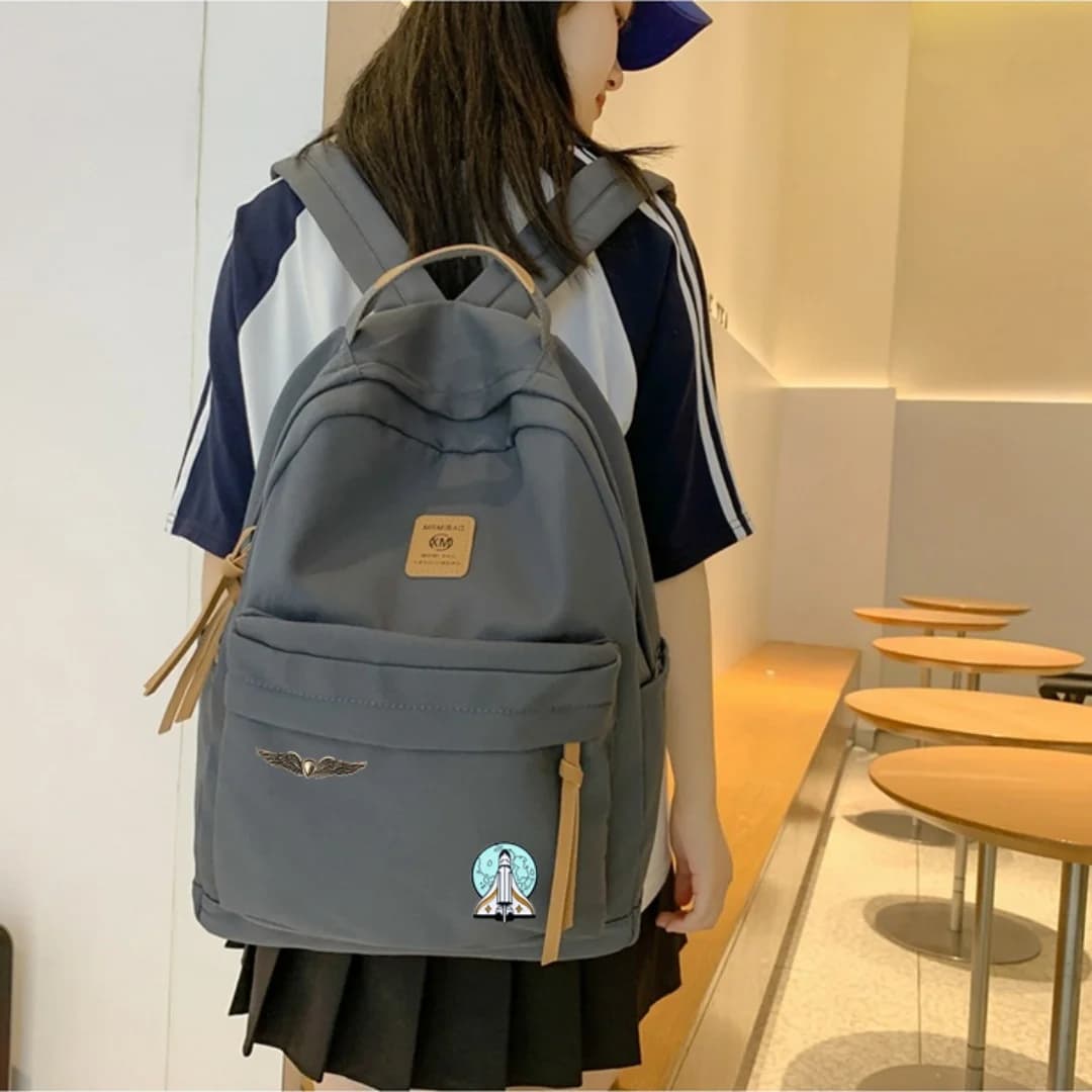 Nuovi uomini donne Fantasia borsa a tracolla scuola Ellie Cosplay borsa zaino da viaggio per adulti zaino da viaggio all'aperto spilla accessori regali
