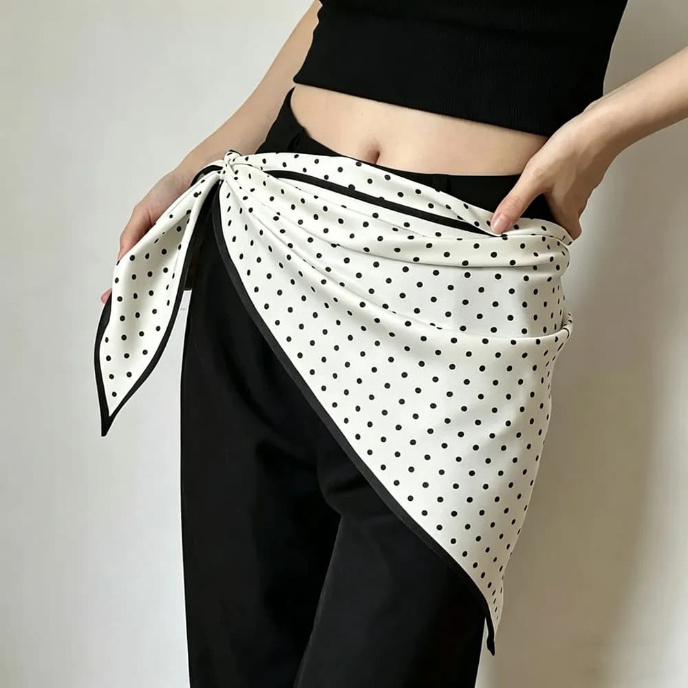 Sciarpa Quadrata in Seta 2026 da Donna con Stampa a Pois, Foulard, Fascia per Capelli in Raso, Hijab, Bandana, Copricapo Femminile