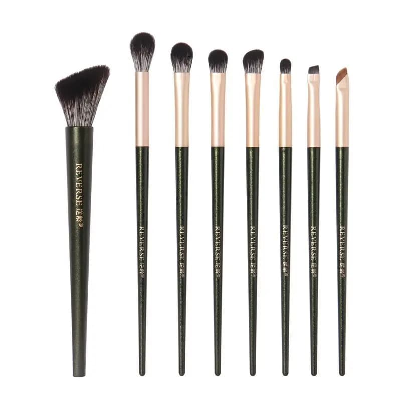 Set di Pennelli da Trucco Portatile Reverse Age Modern Era, 8 Pezzi, Incluso Pennello Contorno e Sfumatura con Setole Morbide