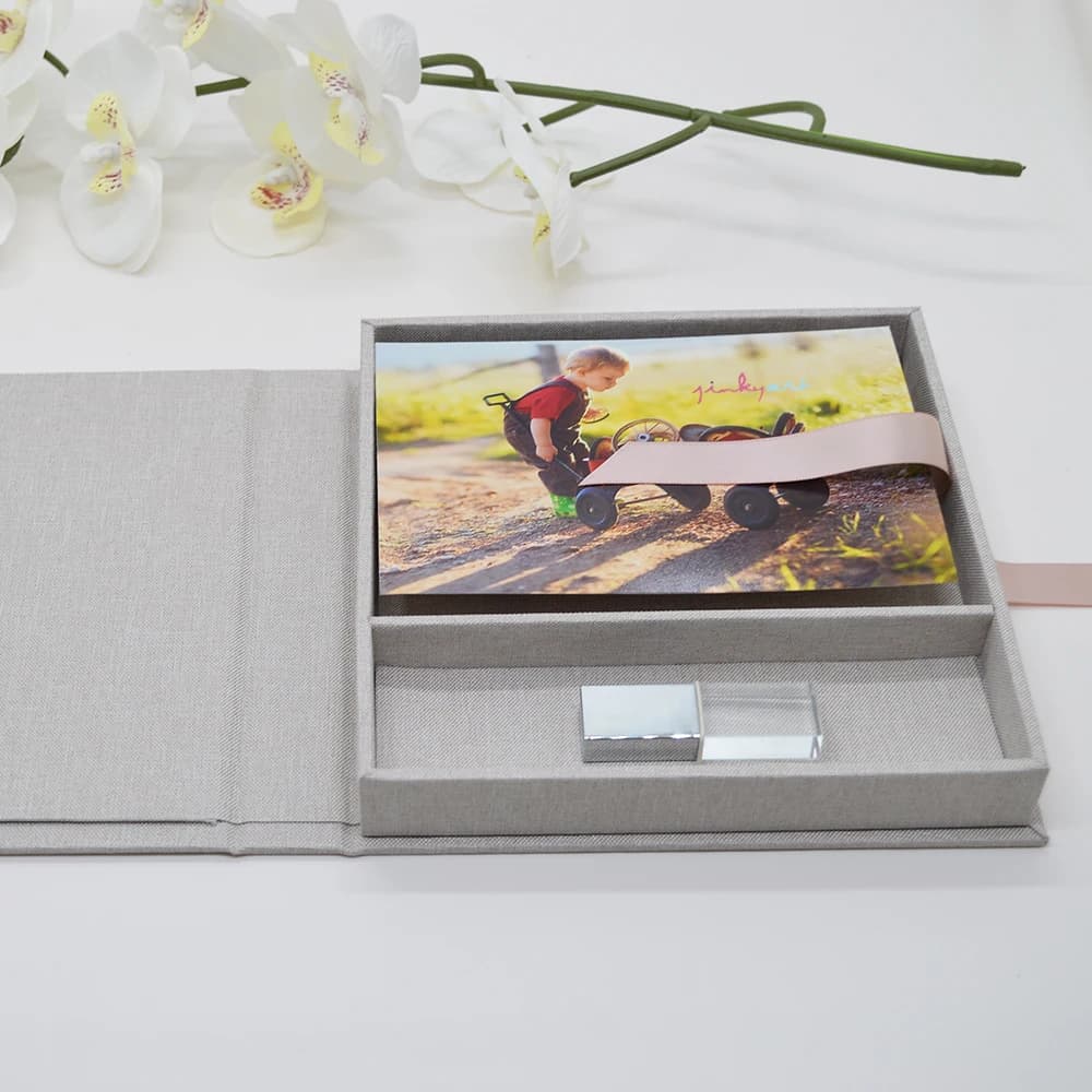 Scatola portafoto in lino fatta a mano 4x6 pollici con slot per chiavetta USB | Scatola Portaoggetti per Ricordi di Matrimonio | Regali per Clienti Fotografi