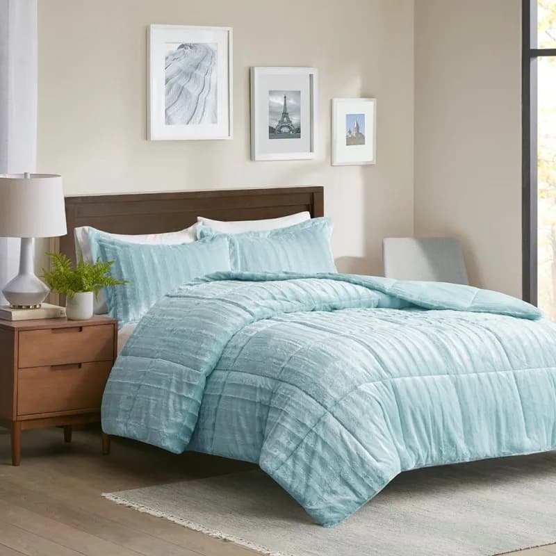 3 Piece King/Cal King Faux Fur Comforter Mini Set
