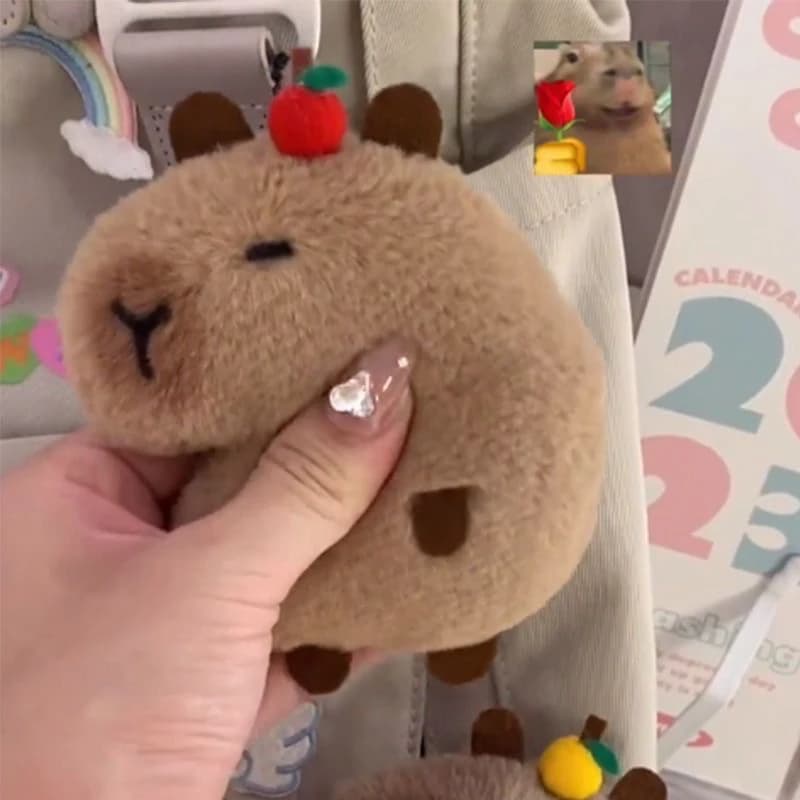 Creativo morbido peluche Capibara bambola di peluche Squeak Toy Cartoon Bag ciondolo portachiavi zaino borsa per auto portachiavi
