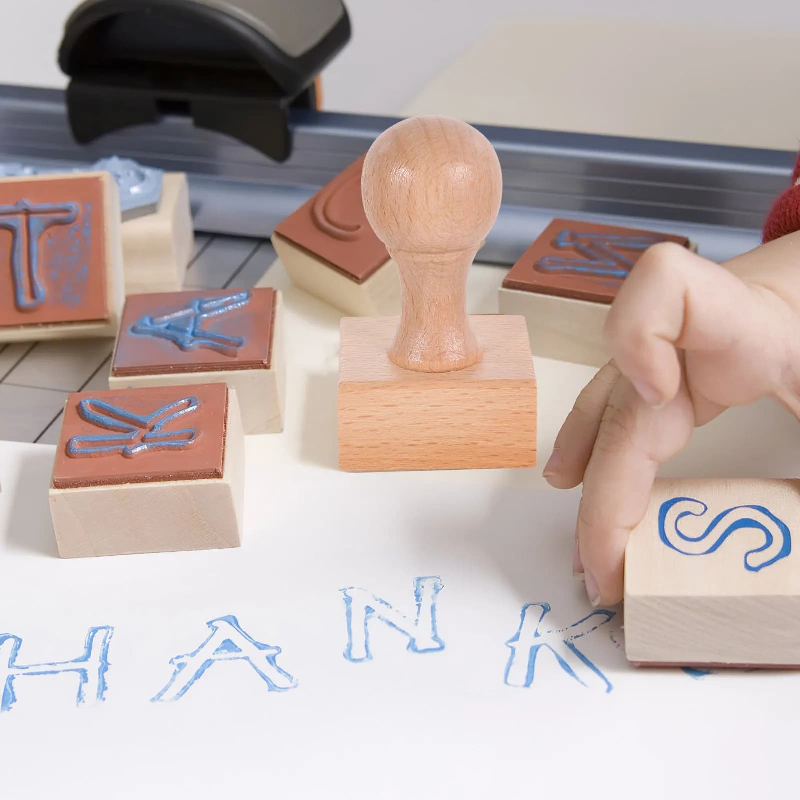 2Pcs Hardwood DIY Stamp Kit Featuring Solid Beech Wood Blocks and Smooth Wooden Handles for 's Crafting Scrapbooking