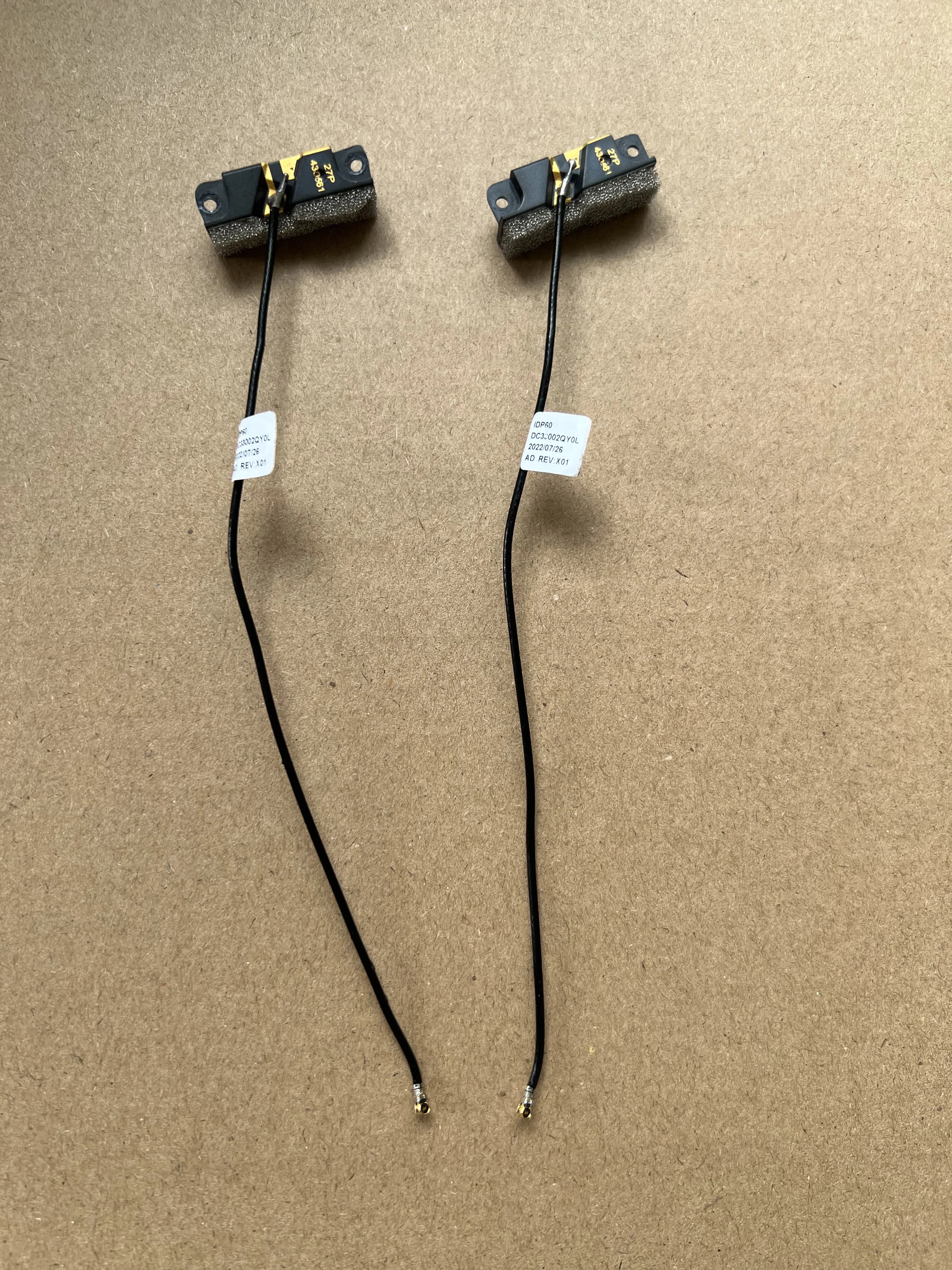 Brand New For DELL Alienware X16 R1 R2 IDP60 Antenna WIFI Signal 0161KM Pair