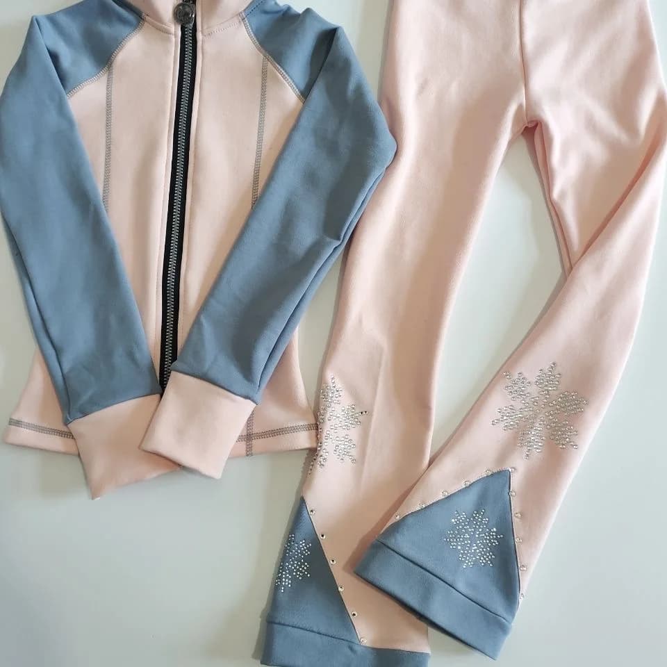 Set di tute da allenamento per pattinaggio artistico, strass a farfalla e giacca da pattinaggio su ghiaccio in velluto, pantaloni da pattinaggio su ghiaccio