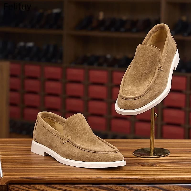 Mocassini da uomo in pelle scamosciata, slip-on, casual, comodi, piatti, da guida, alla moda, per l'uso quotidiano.