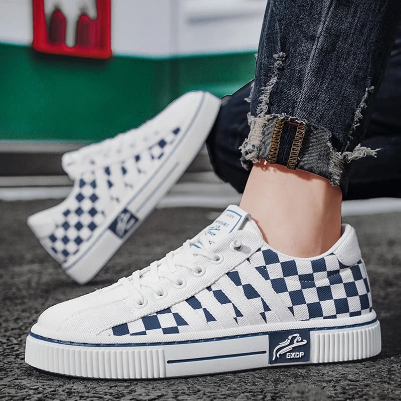 Estate da uomo 2025 nuove scarpe casual da esterno in mesh traspirante scarpe da skateboard sportive leggere in tela da uomo