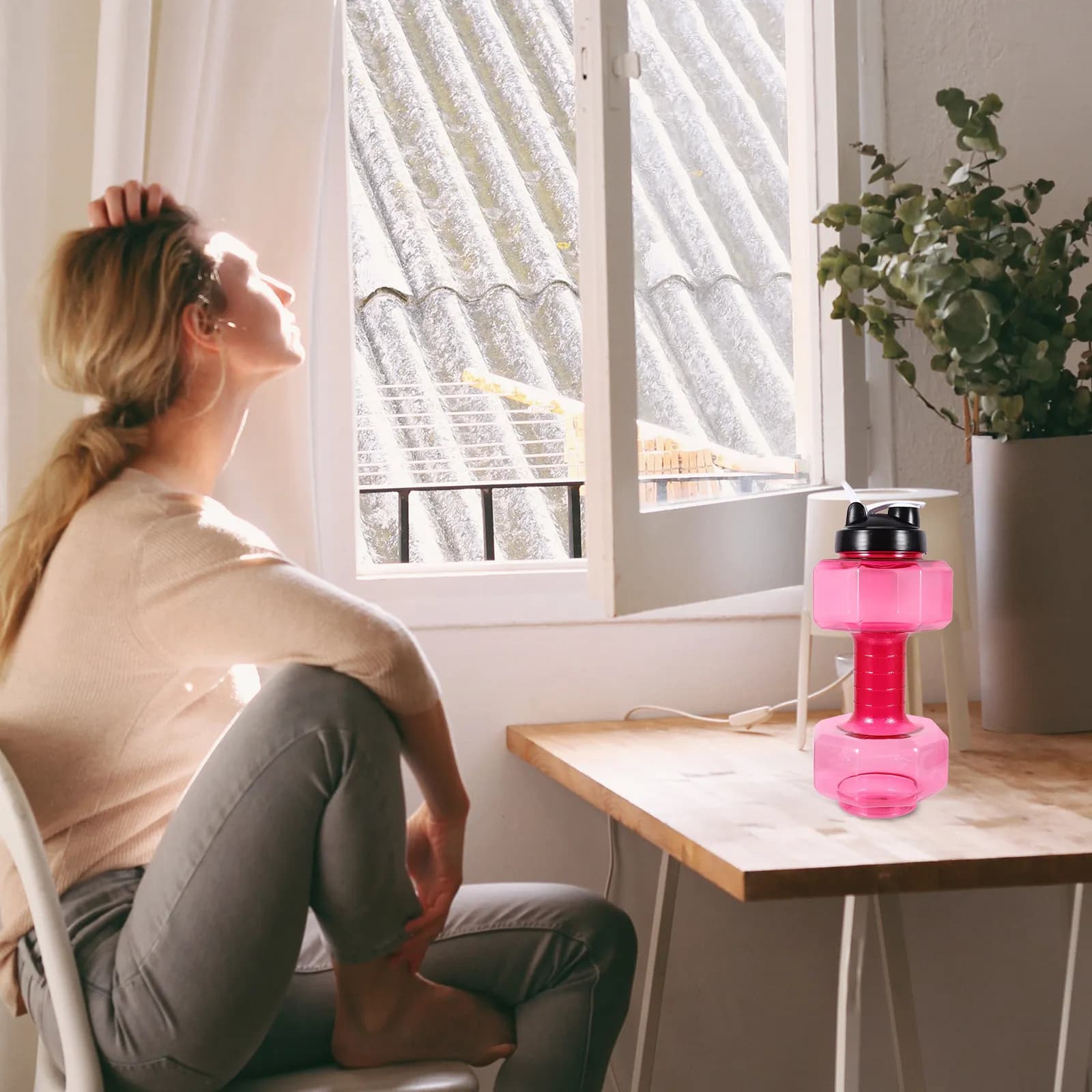 Borraccia a forma di manubrio da 1 pezzo, design creativo per sollevamento pesi, alta resistenza, anti-esplosione, in PET, per esercizi di fitness e sport per le braccia