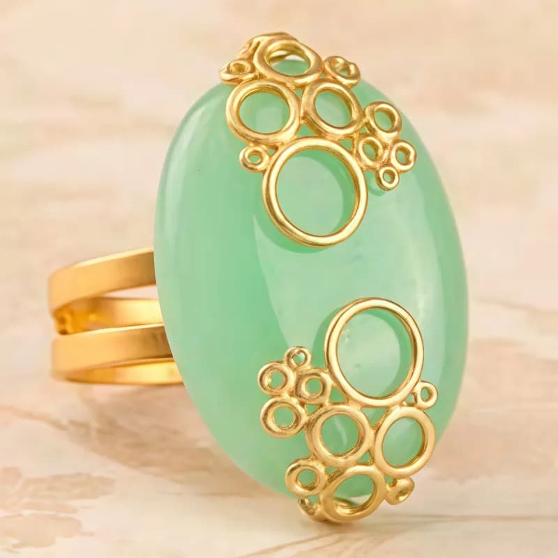 Elegant Delicate Hollow Bubble Green Synthetic Gemstone Golden Ring for Women Luxury Chic Design Banquet Festival Jewelry Crafts