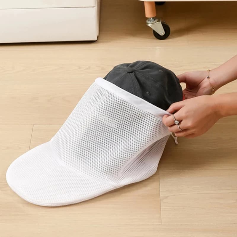 Sacchetto Protettivo per Lavaggio Cappelli, Borsa per Pulizia Cappellini da Baseball, Sacchetto Anti-deformazione per Cappelli, Sacchetto a Rete per Lavatrice, Sacchetto Portatile per Lavaggio Capi.