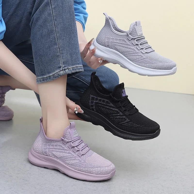 New Women's Soft-soled, Lightweight Running Shoes for Summer 2026, Breathable, Anti-slip and Comfortable Single Shoes for Women