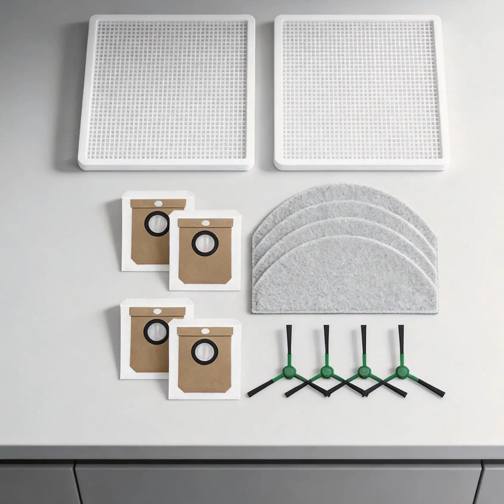 Kit di ricambio con filtro, panno per la pulizia, sacchetto per la polvere e spazzola laterale per aspirapolvere robot DEERMA S30 DEM-S30