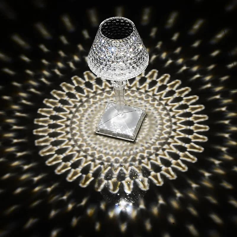 Lampada da tavolo a led in cristallo acrilico USB Luci notturne con prisma trasparente Design per decorazioni da comodino per camera da letto Mini scrivania trasparente da scrivania la