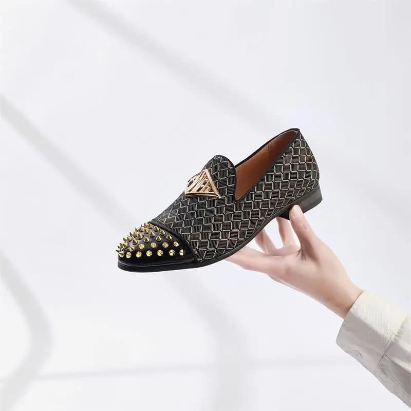 Scarpe Casual in pelle da uomo mocassini da sposa per feste di moda da uomo mocassini da uomo Slip-on leggeri e comodi appartamenti da guida