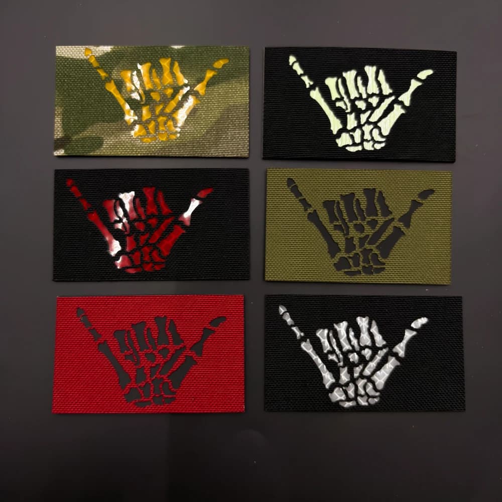 Adesivo Riflettente a Forma di Teschio con Effetto Luminoso, Design Creativo Personalizzato, Patch da Petto, Effetto Luminoso, con Chiusura a Strappo, Adatto per Borse, Zaini, Gilet e Toppe Ricamate per Abbigliamento