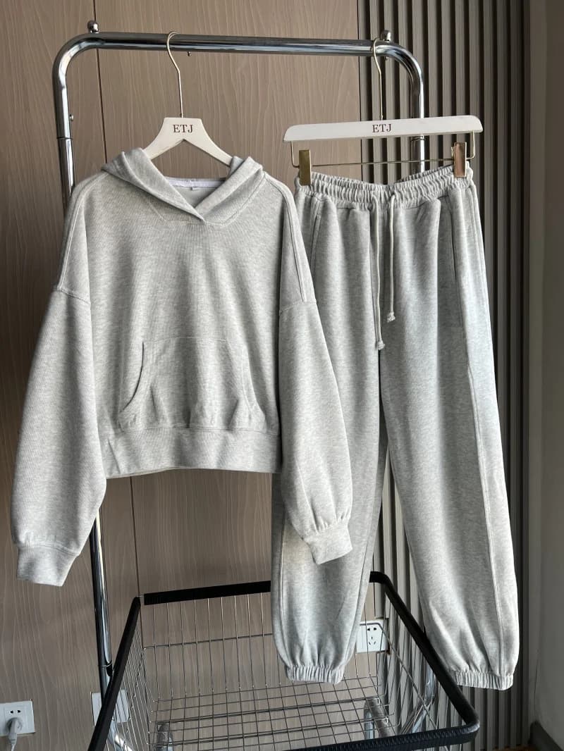 ETJ 2025 Women's Spring New Sport Clothing in Cotton Hooded Pocket Hoodie and Sports Jogging Trousers Sewn