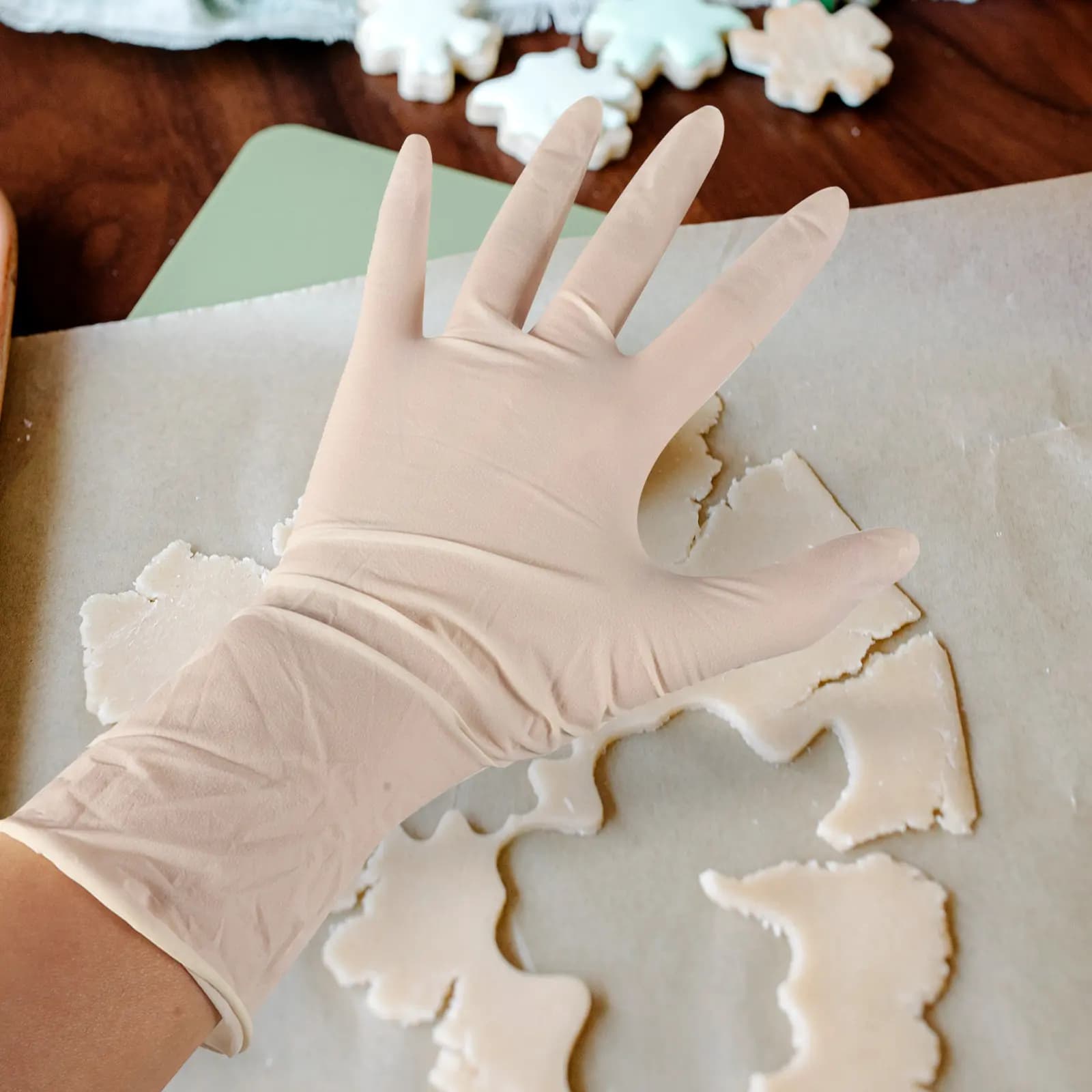 Guanti monouso da 20 pezzi per bambini, in lattice per uso alimentare, di piccole dimensioni, elastici, comodi, per la preparazione in cucina, per la pulizia, per il lavaggio dei piatti, antiscivolo
