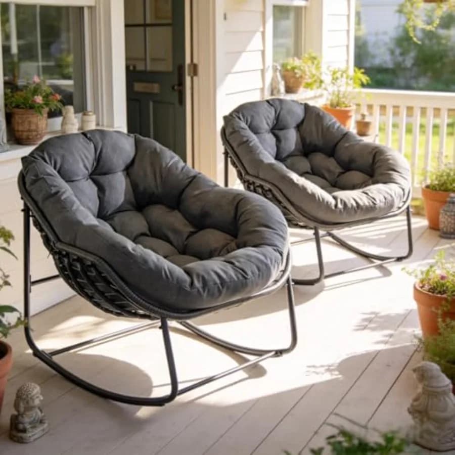 Set di 2 sedie a dondolo papasan da esterno per balcone/veranda/giardino, struttura in rattan resistente alle intemperie, cuscini beige, comfort extra large