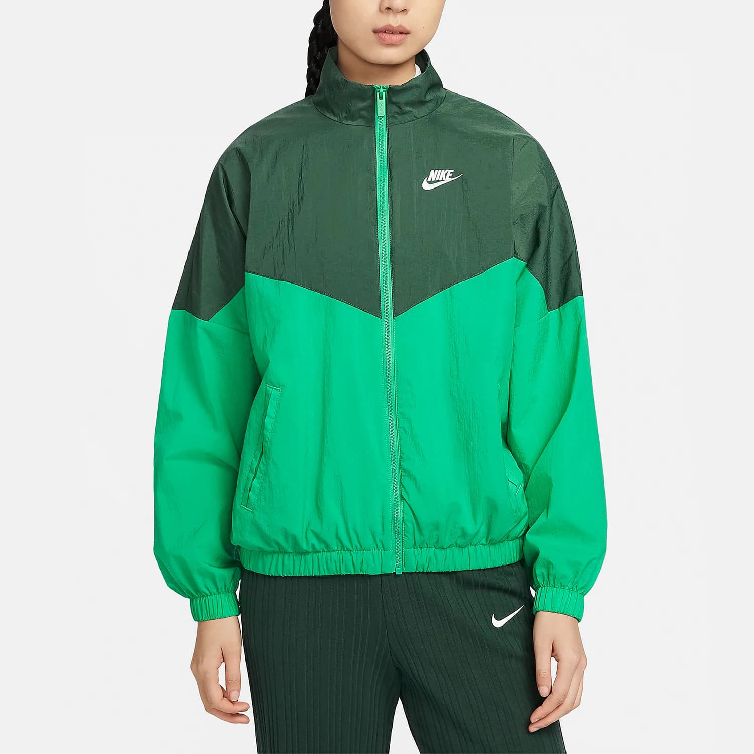 Giacca in tessuto con colletto rialzato da donna Nike Genuine Sportswear DM6186-323
