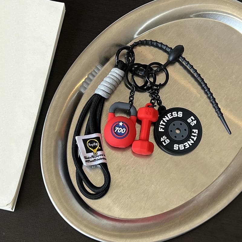 Keyring with Mini Balancing Plates, Water Glasses, Manubri and Kettlebell Simulates, Creative Pendant for Bag