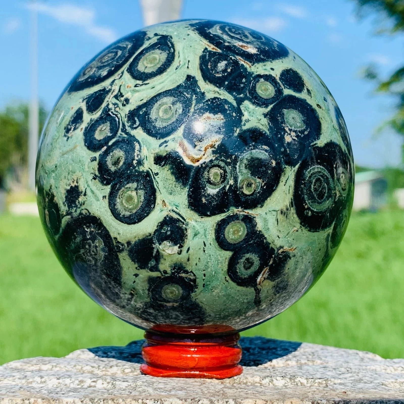1 squisita sfera verde Kambaba, sfera di cristallo lucidata a mano, pietra curativa unica, perfetta per l'arredamento della casa e come regalo speciale