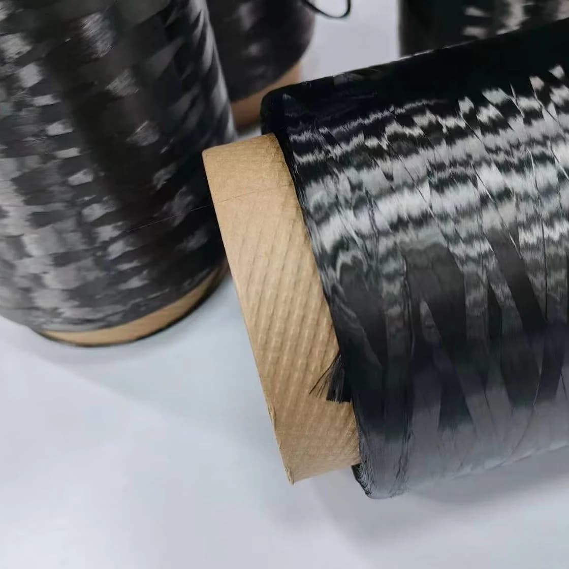 Industrial Composite Carbon Fiber Roving Filament 3K 12K 24K Black Heat Resistant Yarn For Craft & Production Use