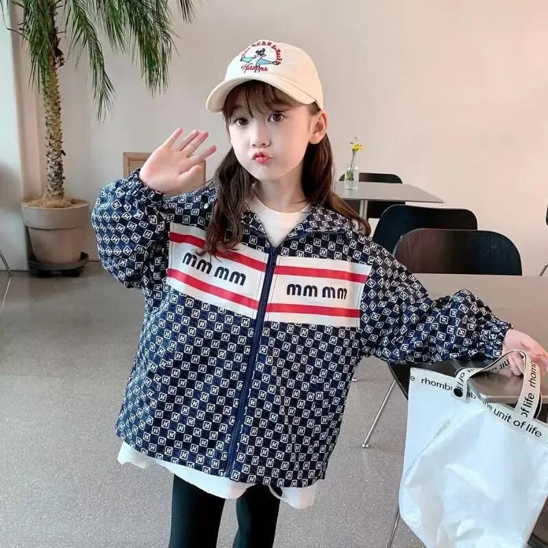Set di cappotti casual Kawaii Moda Abbigliamento per bambini Giacca per ragazze Autunno 2025 Nuova giacca a vento in stile coreano Abbigliamento per bambini