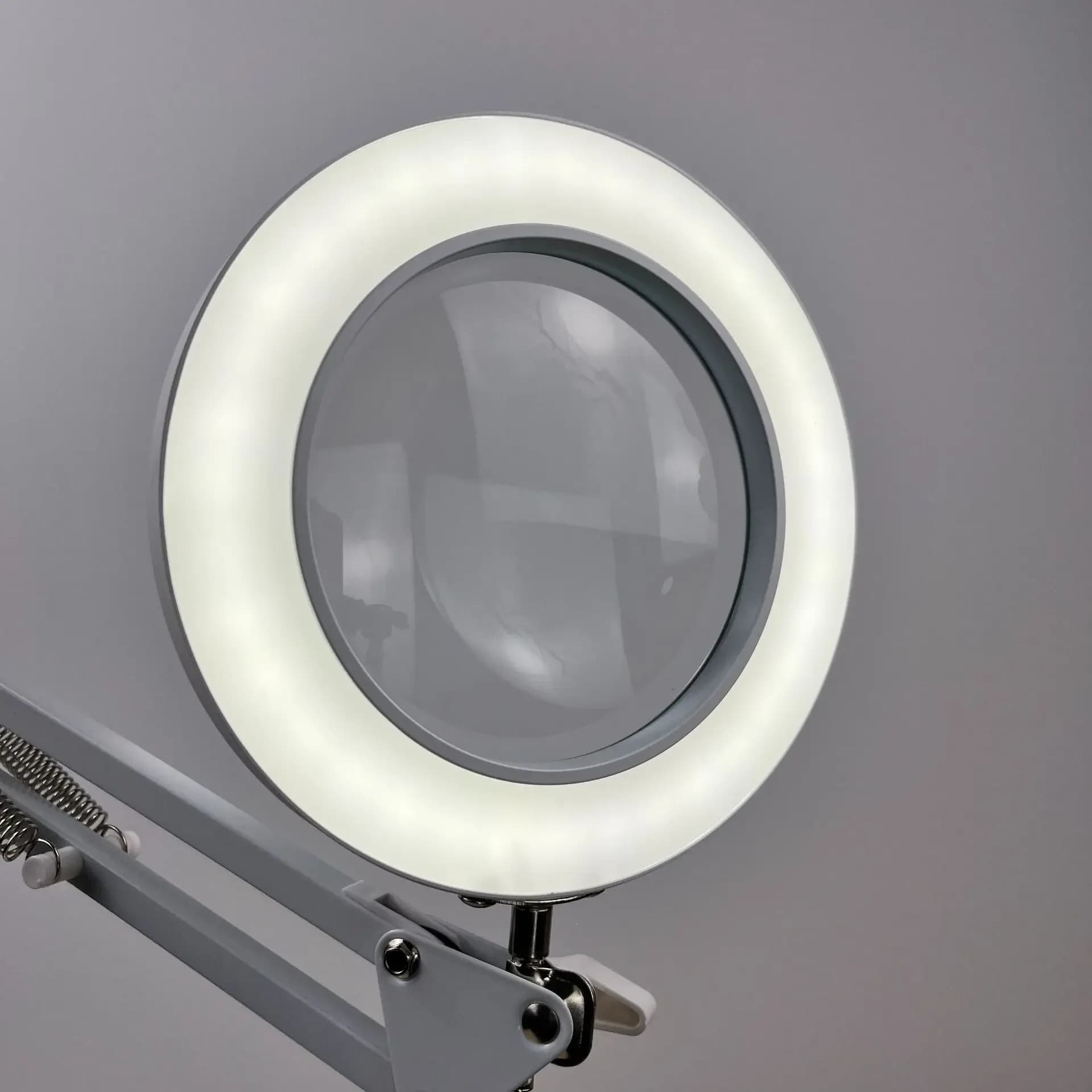 Table Magnifying Lens with HD 10x lens and LED Lamp for Beauty, Reading, Electronic Circuit Repair, Welding and Engraving