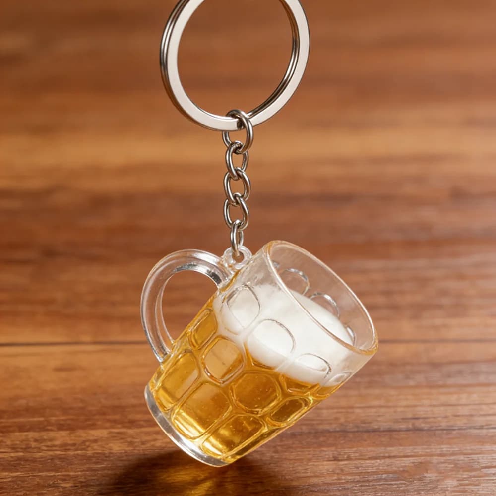 Set di 3 Mini Portachiavi a Forma di Boccale di Birra - Ciondolo a Forma di Boccale di Birra Simulato per Portachiavi Auto, Zaino e Bomboniere