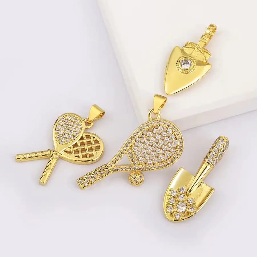 Nuovo Design Ciondolo a Forma di Pala/Racchetta da Tennis con Cristalli di Zirconio Lucidi per Collane Fai-da-Te, Accessori per Creazione di Gioielli Artigianali per Donne