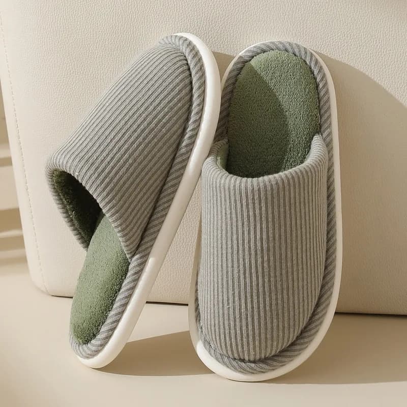 Winter Women's Indoor Slippers Warm Simple Plush Men Home Shoes Non-slip Autumn Mute Flats Comfortable Couple House Slides