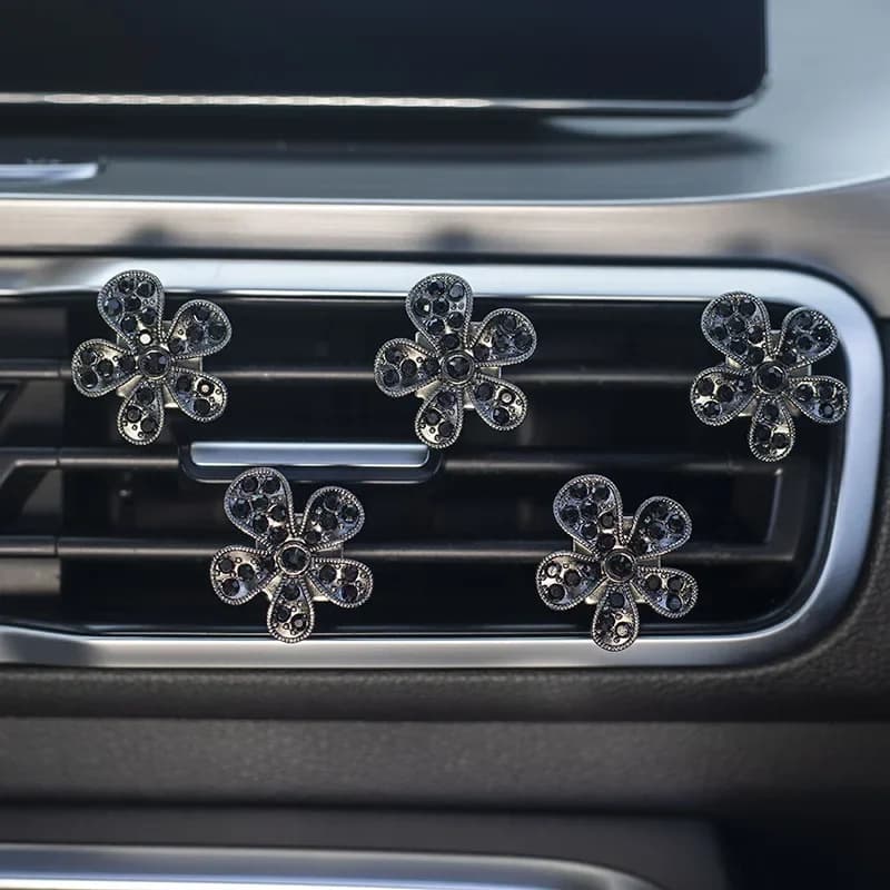 Car Air Freshener Diffuser Charms Car Interior Decor Rhinestone Diamond Crystal Flower Car Air Outlet Perfume Clip Accessories