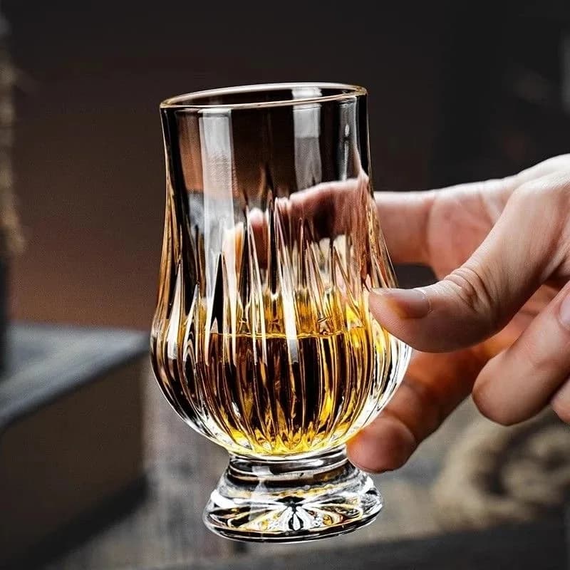 Bicchiere di Cristallo per Degustazione di Whisky e Scotch, Mini Coppa per Vino, Decorazione per Cantinetta, Accessori per Bar e Feste, Regalo Perfetto