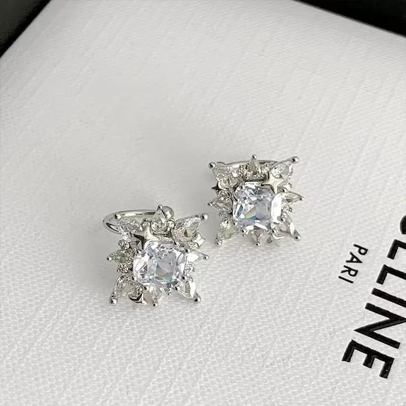 Orecchini a Clip con Stella in Zirconia Super Eleganti, Raffinati e di Tendenza, Stile Lussuoso e Raffinato