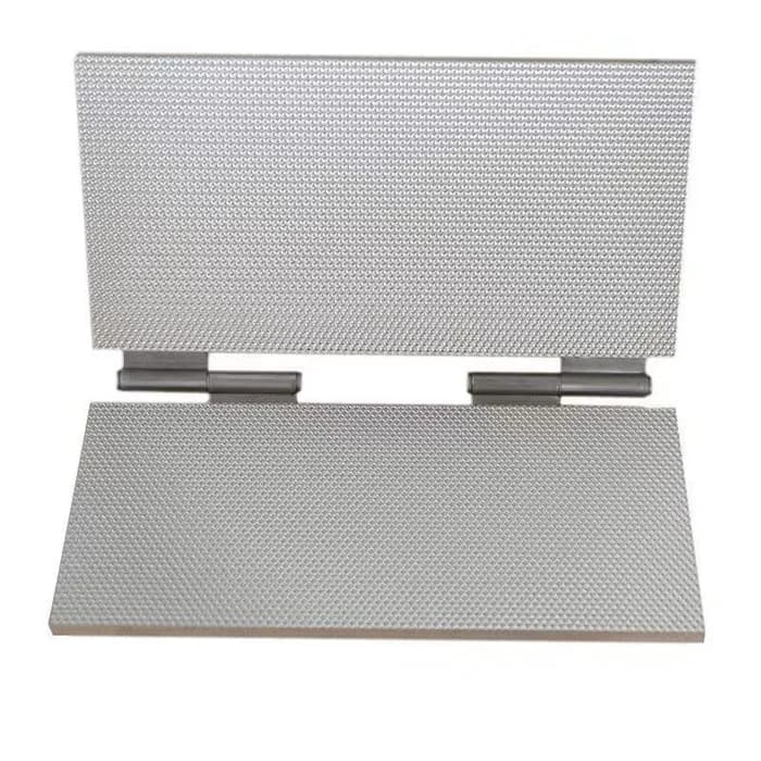 Bee Wax Founding Machine for notebooks Embossing Press Making of Sheet Molding Machine Basic for hive Cell Sizes 5.3 mm or 4.9 mm Optional