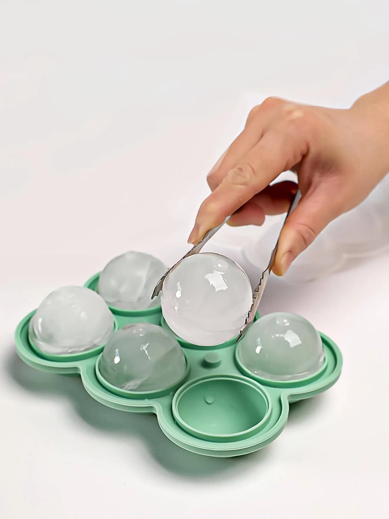 1pc Silicone 6-Cavity Ice Ball Tray, Suitable For Whiskey Ice Cubes, Bubble Tea, Beverages, Heat Resistant, Easy Release, Reusable Mold For 6 Ice Balls