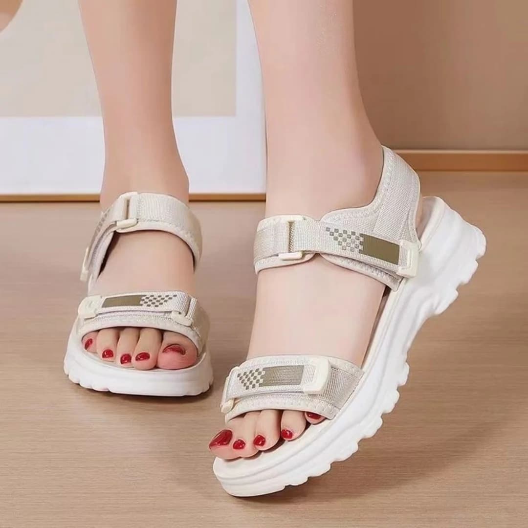 Women's versatile and comfortable beach sandals for summer 2026, new thick soled Velcro casual outdoor slippers