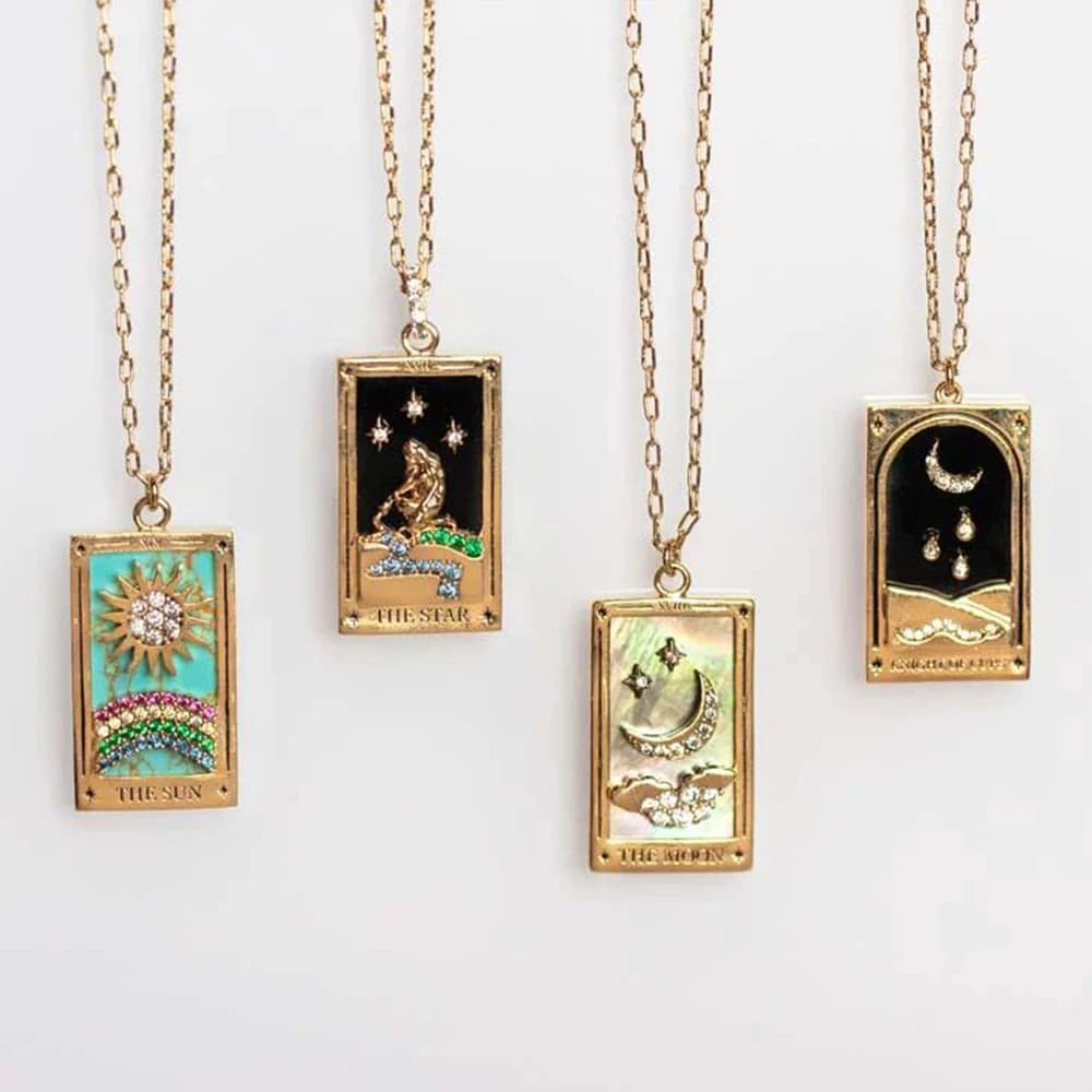 Vendita calda europa e stati uniti retro tarocchi card INS niche design sun stars moon element collana