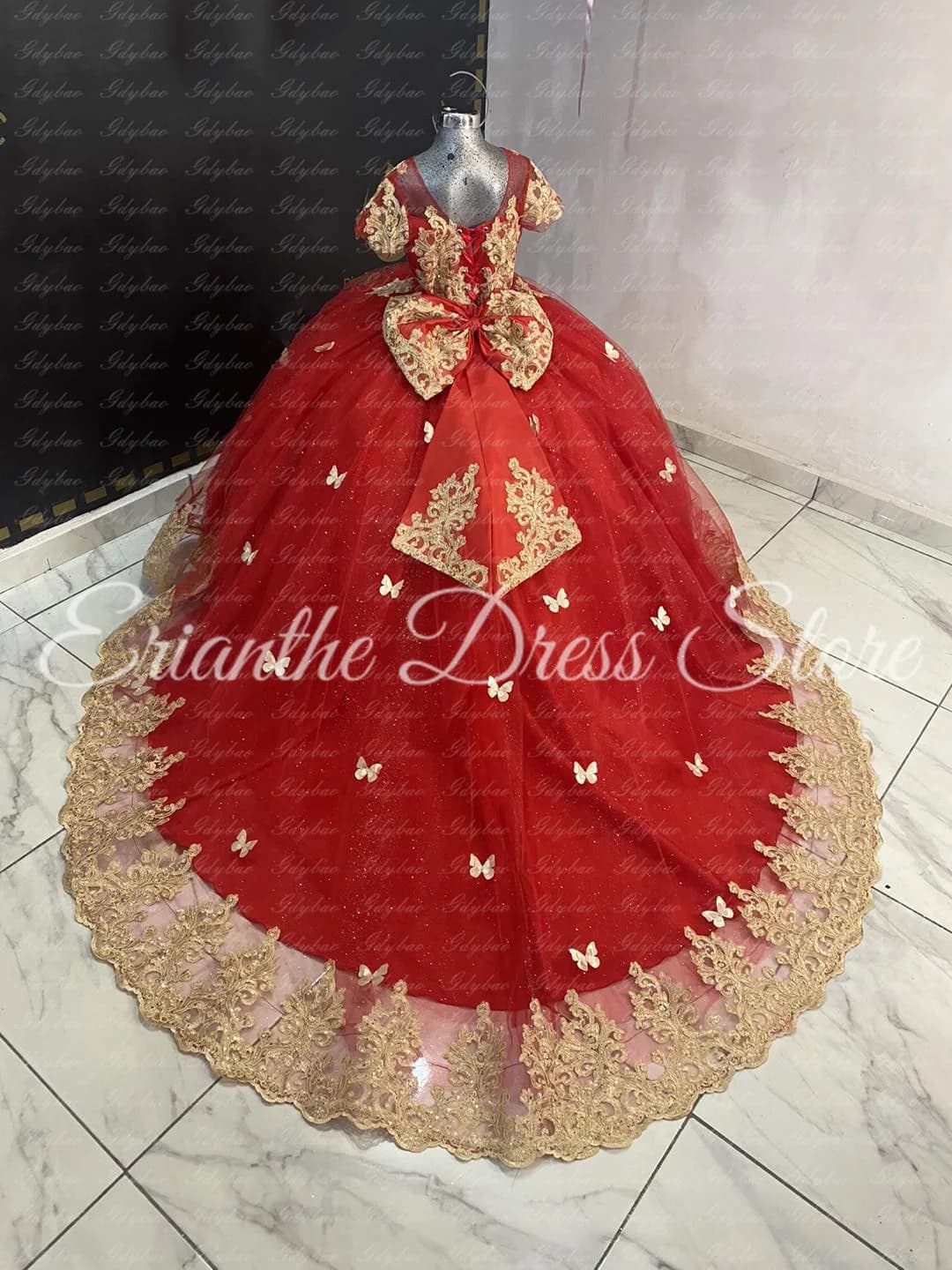 Abito da ragazza di fiore gonfio in tulle rosso per applicazioni di pizzo da sposa con fiocco Abiti da ballo per prima comunione per feste di compleanno per bambini personalizzati