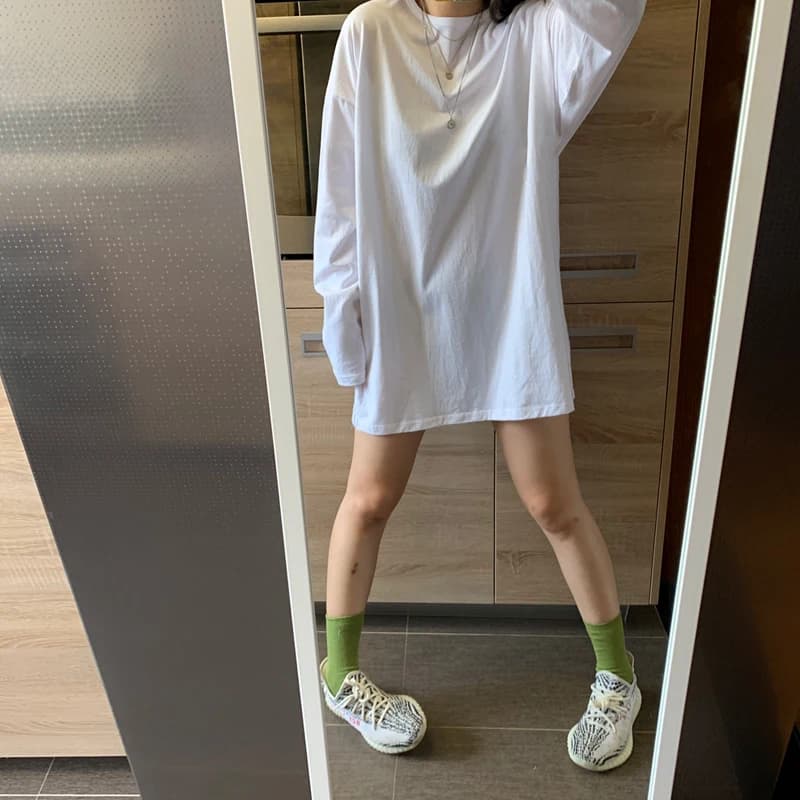 White Casual Long Sleeve Loose Fit Mid-Length Thin Women's T-Shirt Fashionable Base Layer Top for Autumn Season