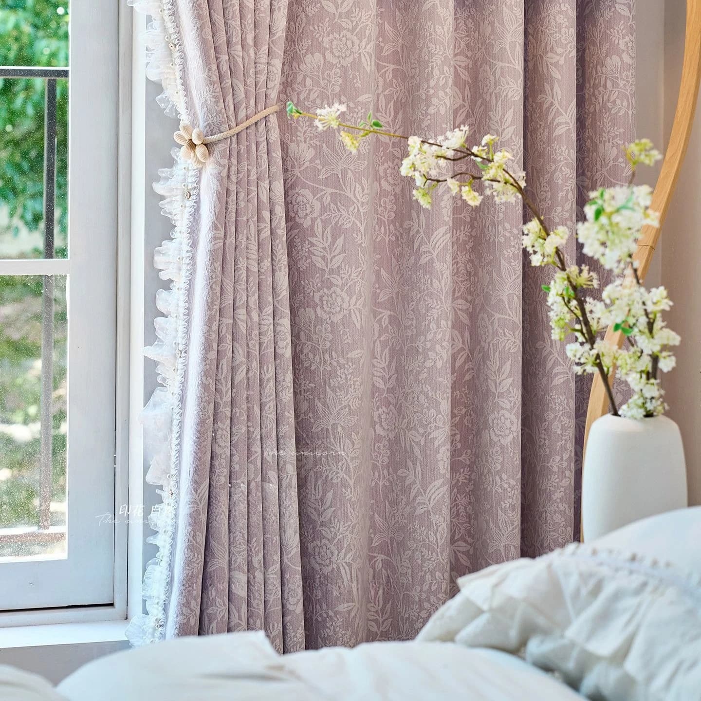 Elegant Lace Curtain Jacquard Blackout Hotel Living Room Sunshade Cloth Home High-end Soundproof Curtains Decorative Drapes