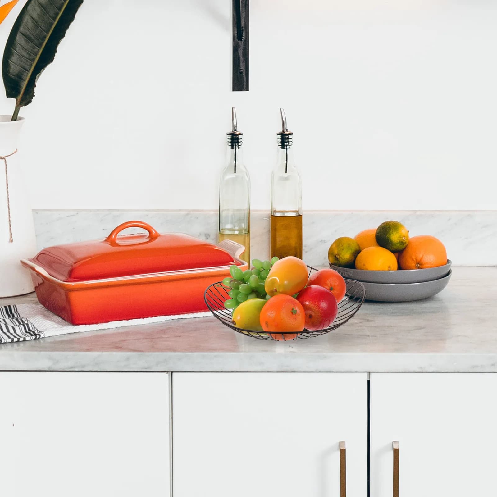 Creative Fruit Container Sturdy Iron Wrought Iron Snack Storage Organiser Tray Perfect for Fruits Dried Fruits Desserts