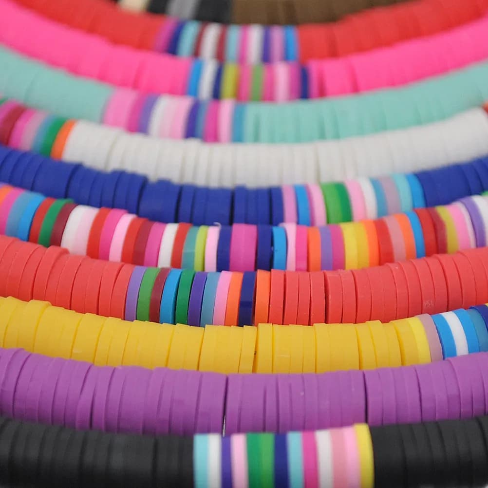 Collana con Ciondolo Rotondo in Argilla e Lega per Donne, Leggera, Comoda, Colorata, Decorativa, Stile Boho, per Feste in Spiaggia