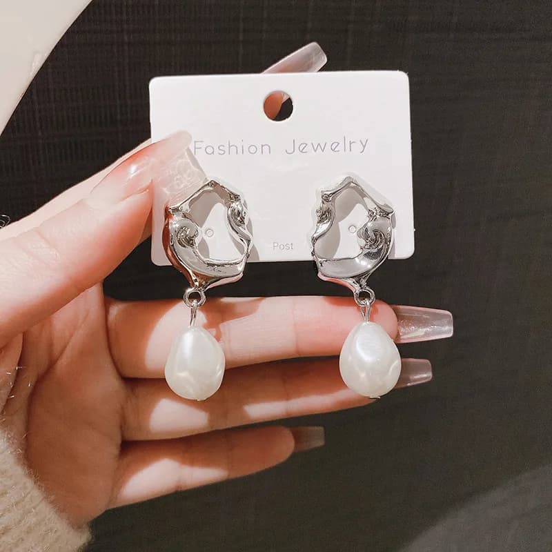 Perla zircone irregolare color argento estivo per donna Nuovo orecchino geometrico rotondo per regalo di accessori per gioielli da donna