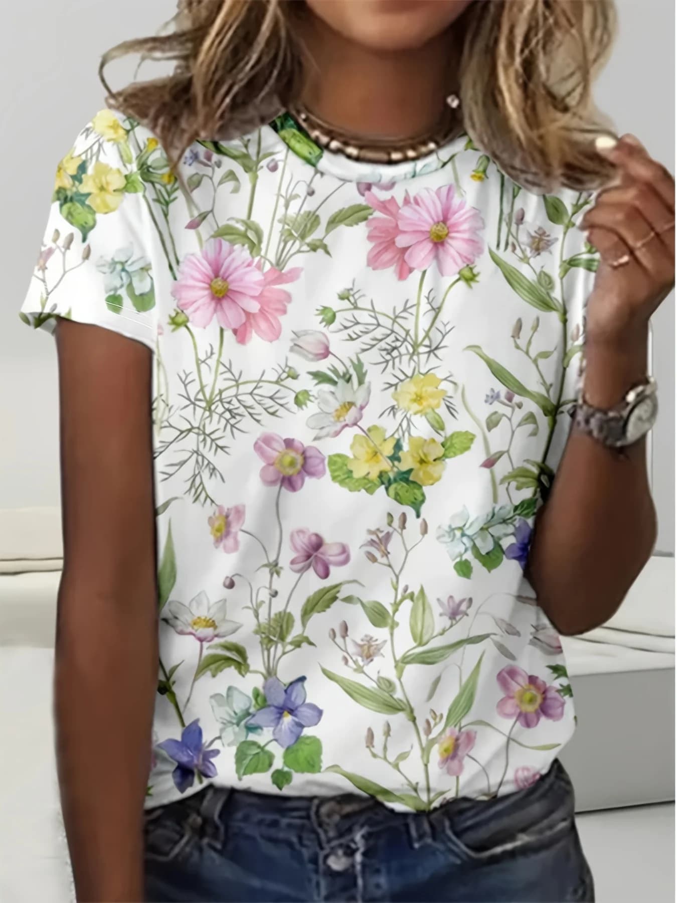 White Watercolor Floral Women's Tee - Soft Pastel Flower Pattern Graphic, Elegant Botanical Print Design for Casual Daily Wear