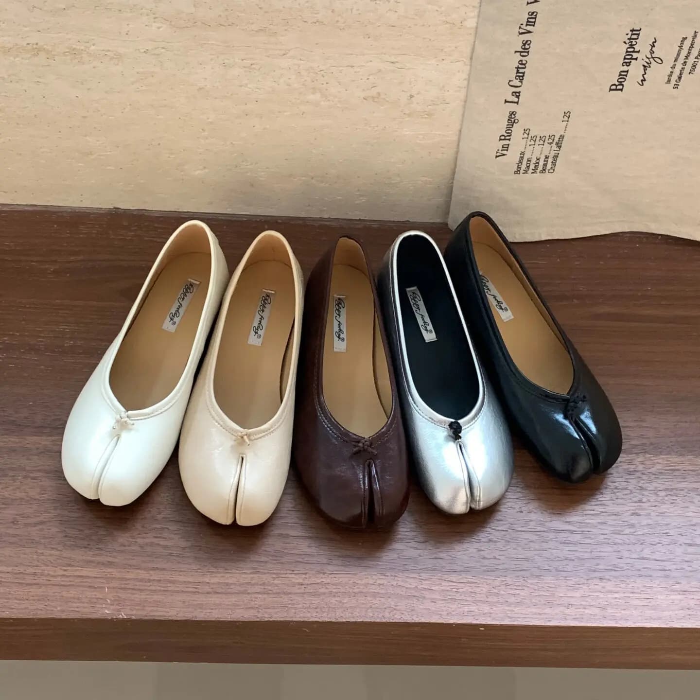Baillos women's slippers with low heel and pointed divided moccasins with soft bottom in microfiber comfortable flats women's briefs Tabi Ninja Shoes