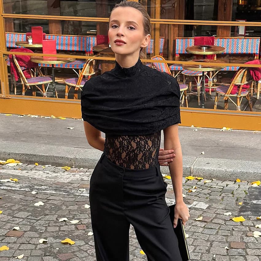 2026 Spring Summer New Women Black Elegant Lace T Shirt Design Fashion Top Female Chic Trendy Hot Daily Casual Versatile Stylish