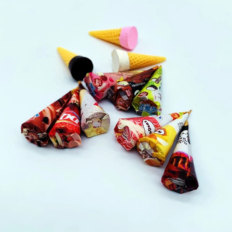 XM Set di 3 Mini Coni Gelato per Casa delle Bambole, Simulazione di Dessert 1/12, Decorazioni per Cucina e Casa delle Bambole