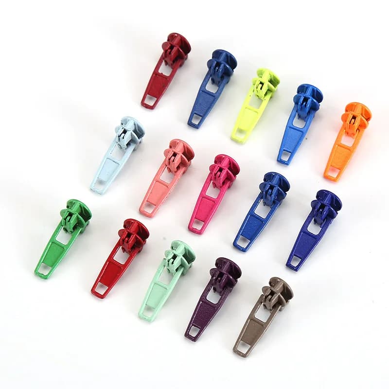 20 pezzi ~ 100 pezzi cursori in metallo testa estrattore cerniera blocco automatico per 3 # Cerniere a spirale in nylon per cucire accessori per borse per indumenti Fornitura per sarti
